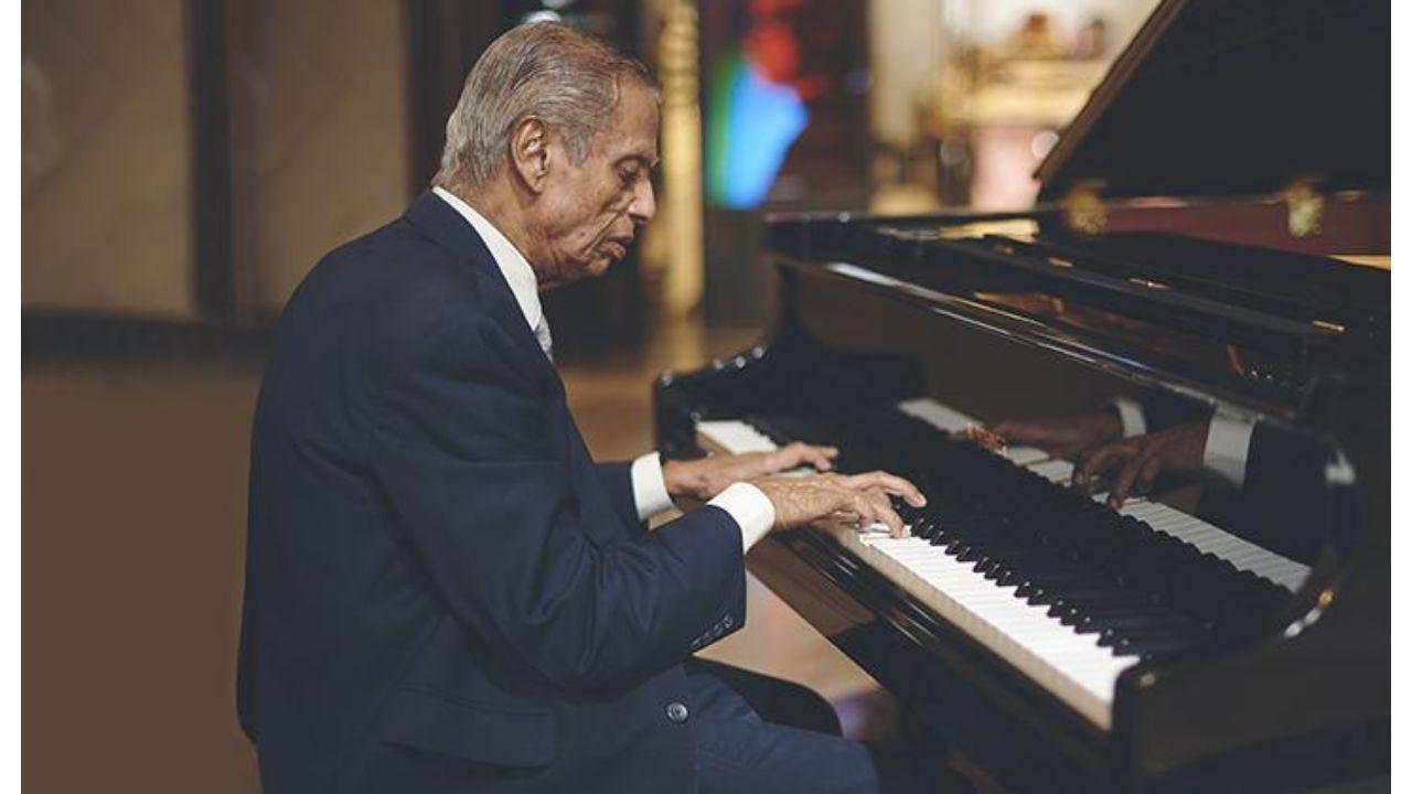 'Ronnie Menezes was not only a good pianist, but also a good accompanist'